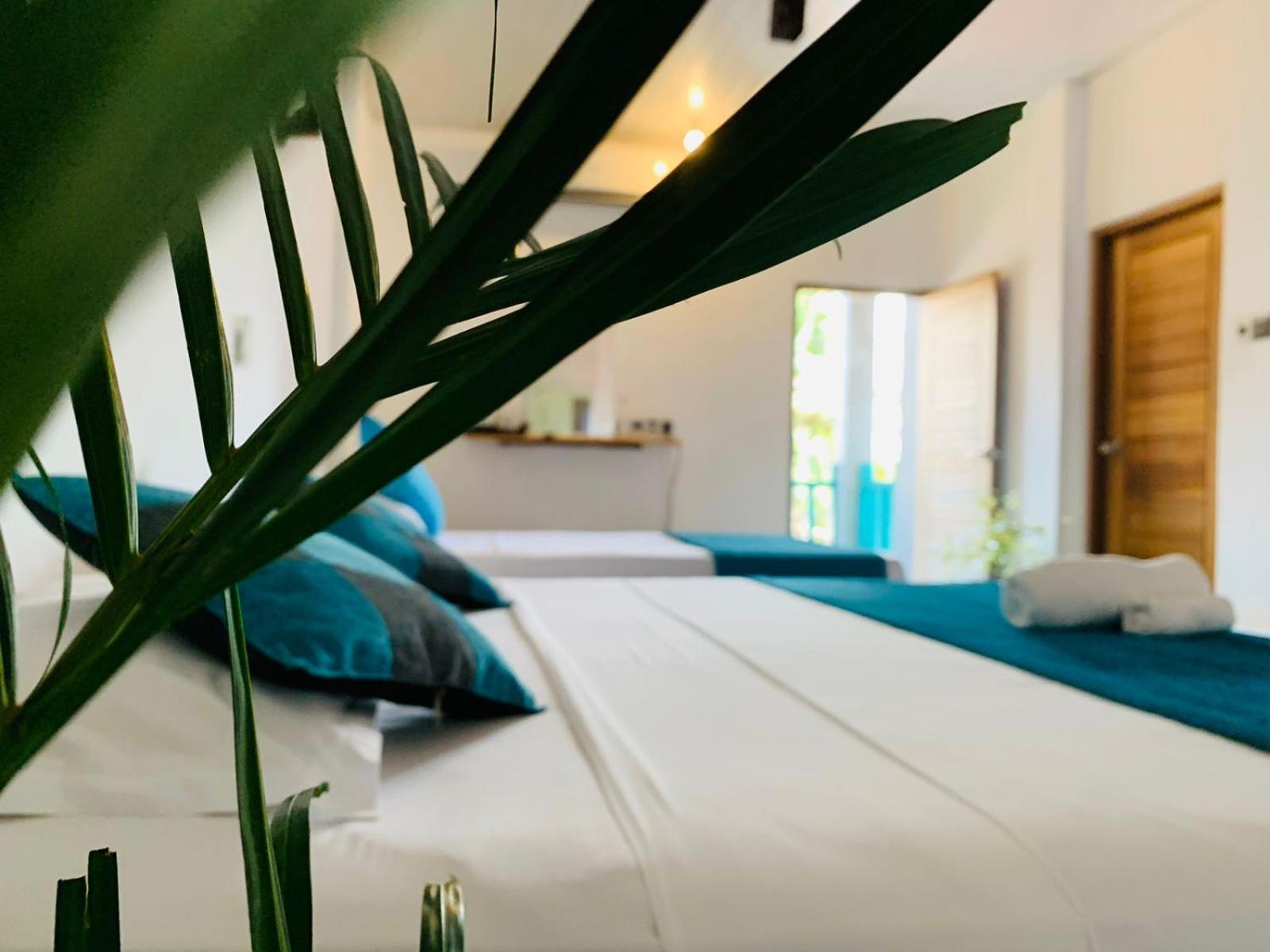 A1 Weligama Hotel & Spa Buitenkant foto