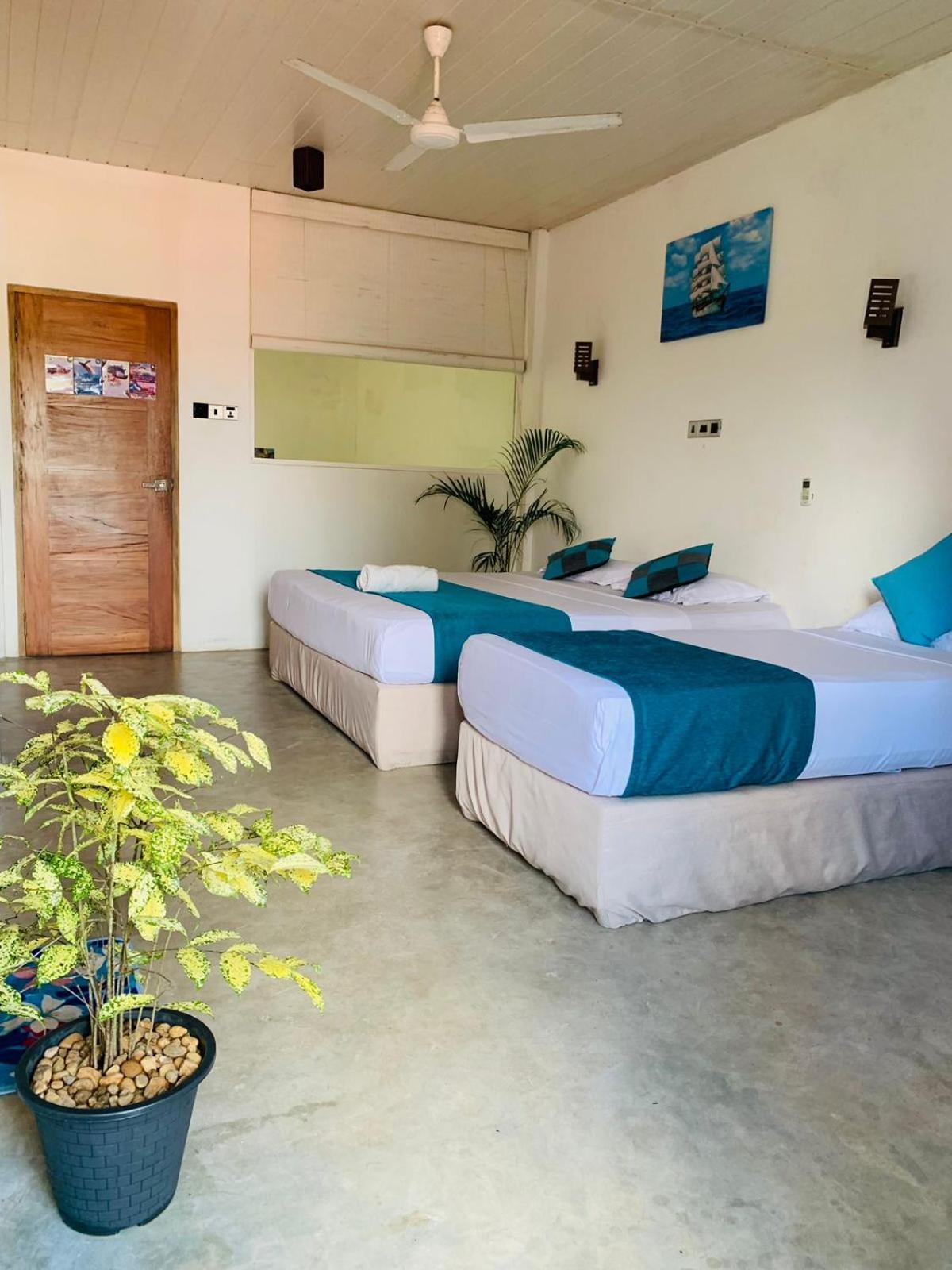 A1 Weligama Hotel & Spa Buitenkant foto